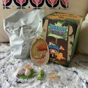 DIMOO Jurassic World Series - Dinosaur Egg Researcher